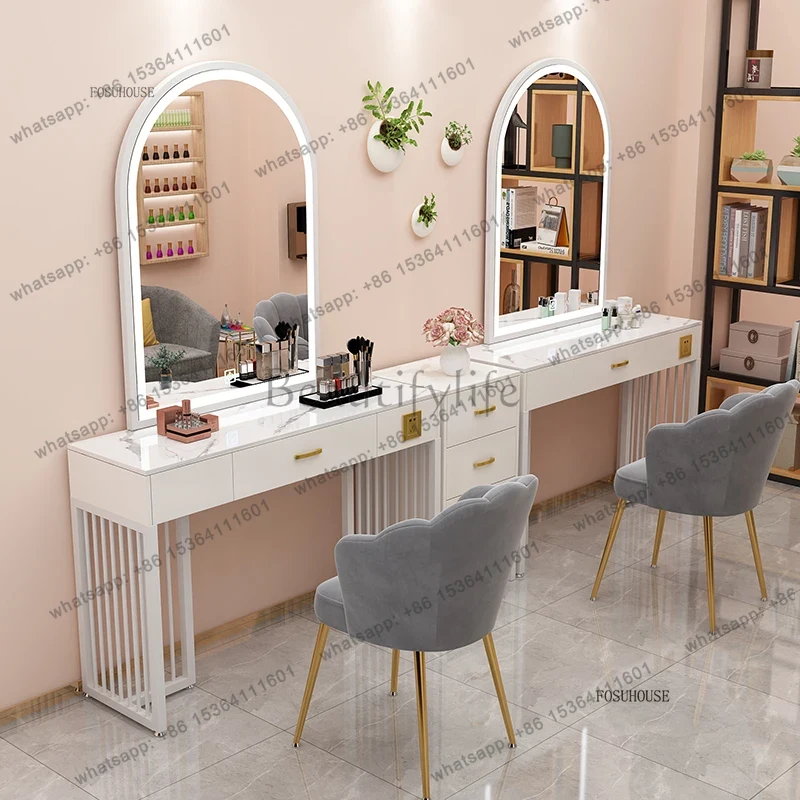 X4 Professional Store Makeup V - Beauty And Makeup Studio 评论和价格