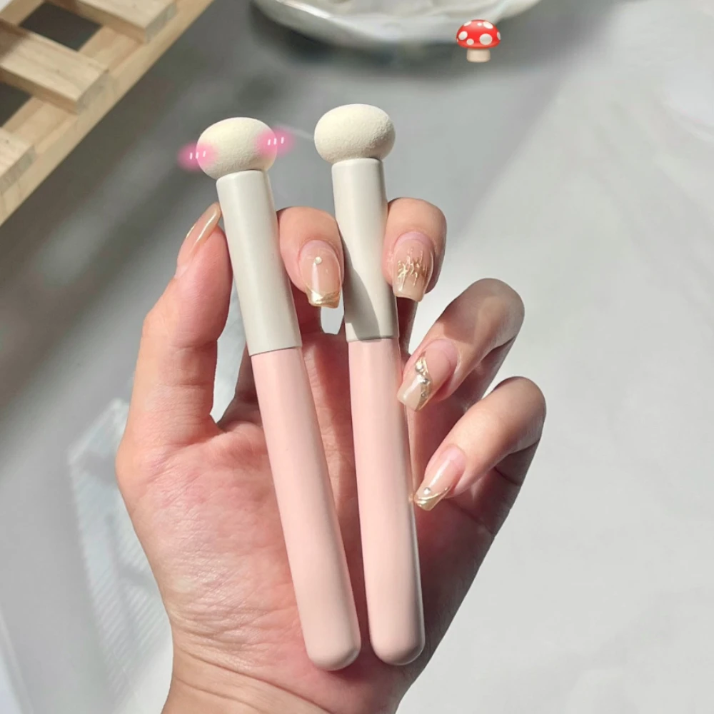 Small Mushroom Concealer Brush - Beauty Makeup Tools Use 评论和价格